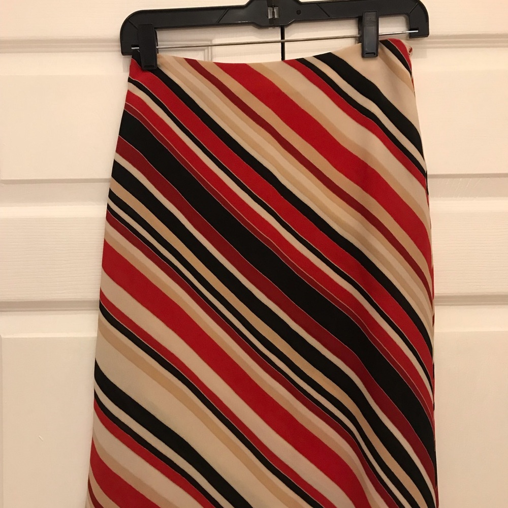 Mid length a-line skirt. Multi colored.